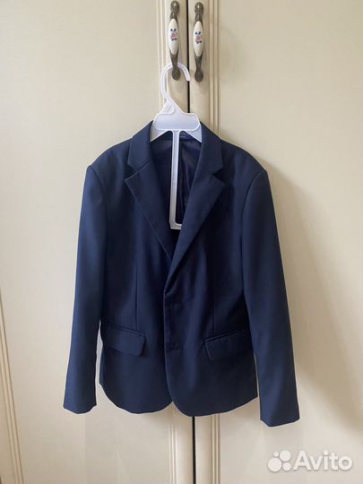 Пиджак на мальчика 128
