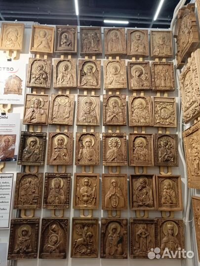 Икона деревянная резная