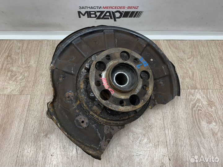 Кулак задний левый Mercedes X204 GLK 204