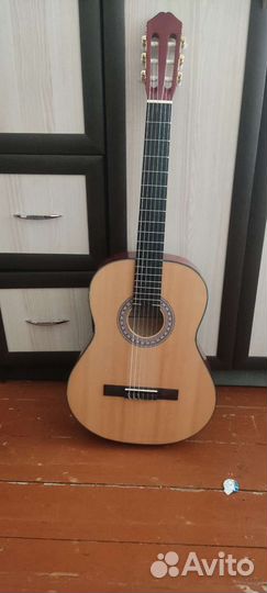 Классическая гитара бу