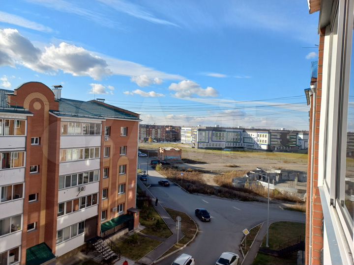 2-к. квартира, 59 м², 5/5 эт.