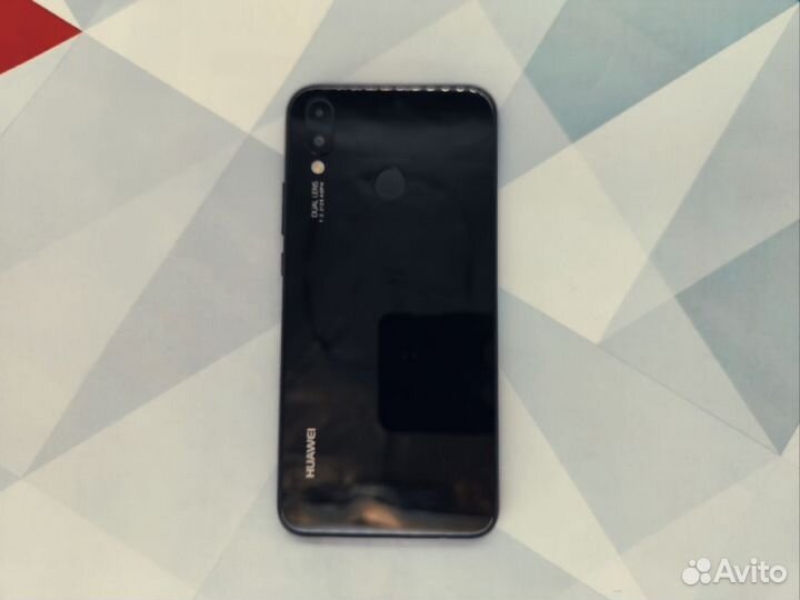 HUAWEI Nova 3i, 4/128 ГБ