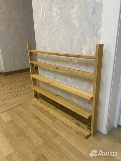 Полка для коллекции машинок