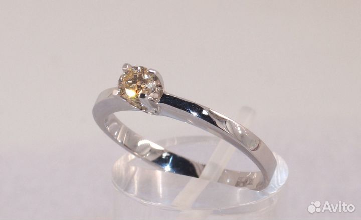 Кольцо с оранжево-желтым сертифицированным брилом