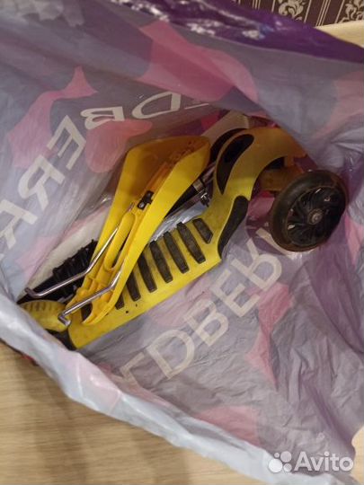 Детские игрушки пакетом самокат машинки мозайки