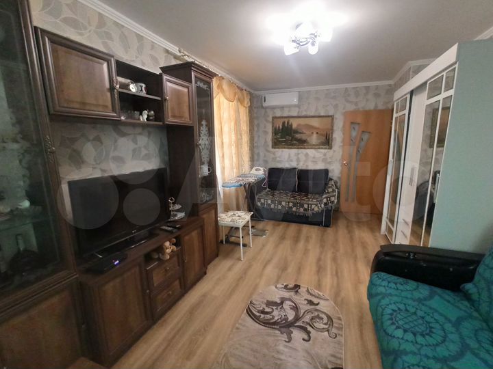 2-к. квартира, 43 м², 1/2 эт.