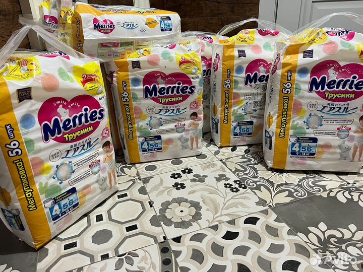 Подгузники и трусики merries NB S M L