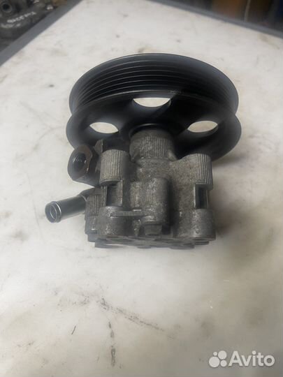 Насос гур додж гранд караван 3.3-3.8 2008+
