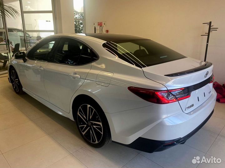 Toyota Camry 2.0 CVT, 2024