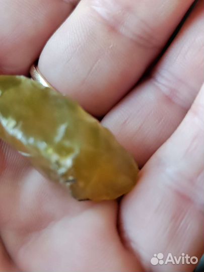 Жёлтый опал Танзания