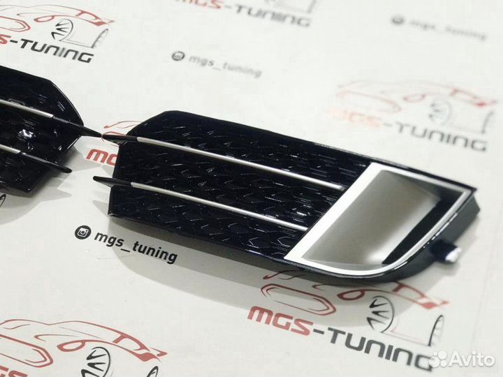 Вставки в бампер Audi A1 14-н.в. стиль RS1 Хром