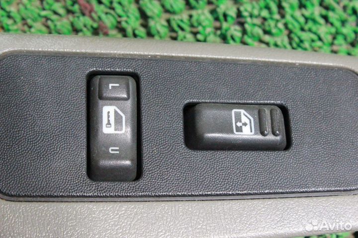 Блок эсп правый Cadillac Escalade GMT800