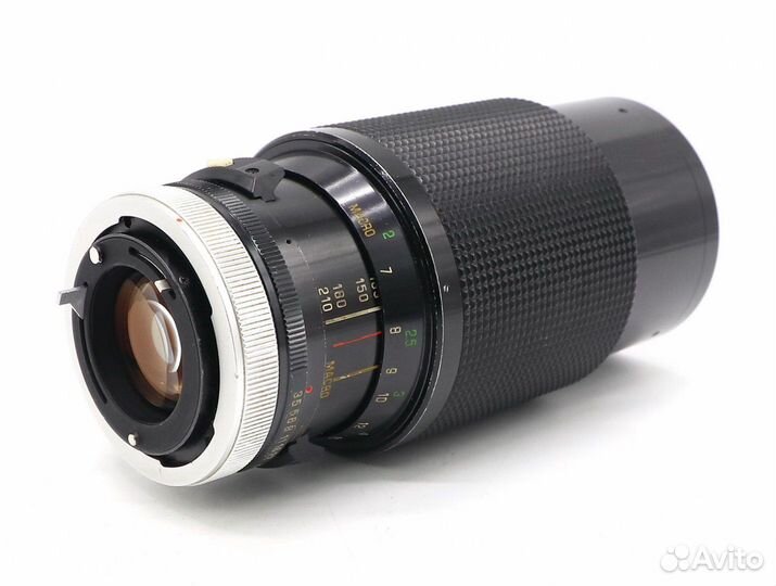 Vivitar Series 1 70-210mm f/3.5 VMC Macro Focusing