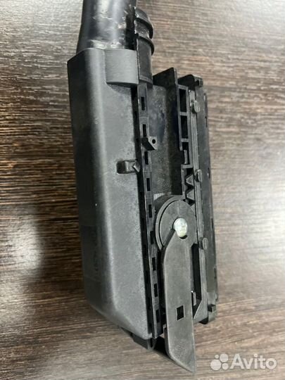 Разъем блока управления Двигателем Mercedes-Benz