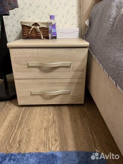 Тумба прикроватная