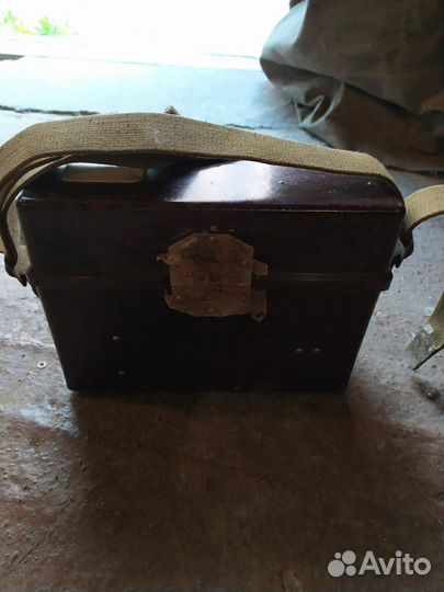 Старинный телефон