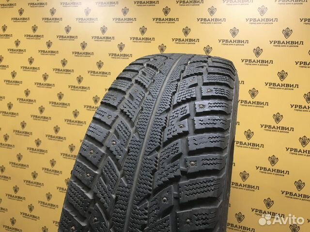 Kumho I'Zen RV Stud KC16 235/65 R17 108Q