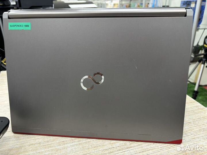 Fujitsu LifeBook E736