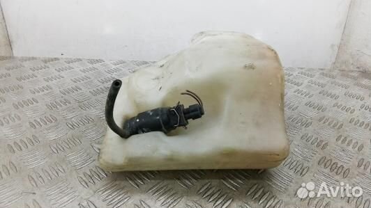 Бачок омывателя volkswagen passat B4 (8BE18NL01)