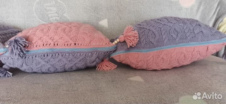 Декоративные подушки на диван