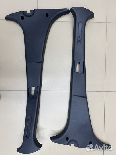 Обшивка центральной стойки Renault Logan 1