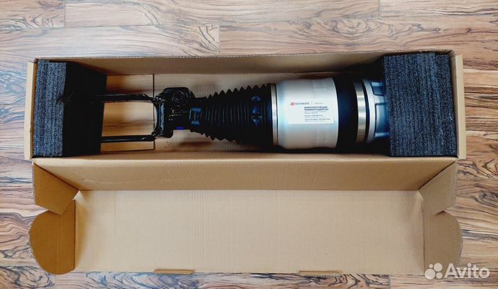 Пневмостойка передняя Porsche 958