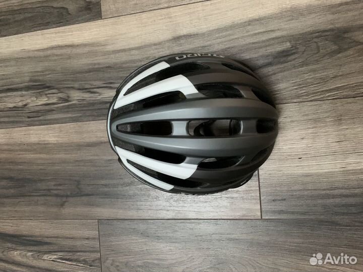 Велошлем Giro Foray mips