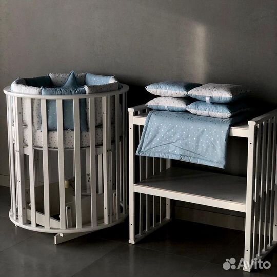 Детская кроватка полный комплект