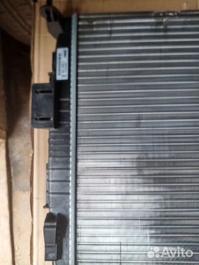 Радиатор охлаждения nissan qashqai g10