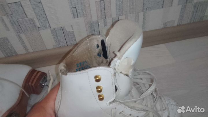 Фигурные коньки jackson elle