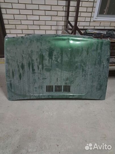 Капот на ниву