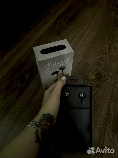 Проводные наушники