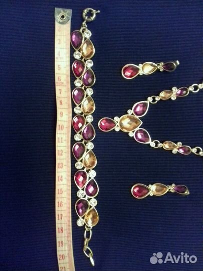 Комплект бижутерии