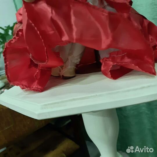 Кукла на подставке