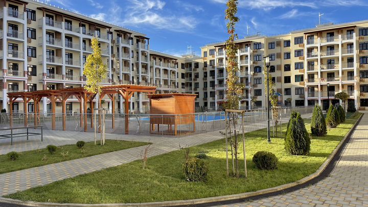 2-к. квартира, 49 м², 1/4 эт.