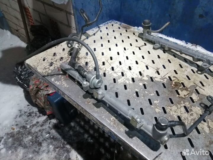 Топливная рампа 2UZ-FE Toyota Lexus