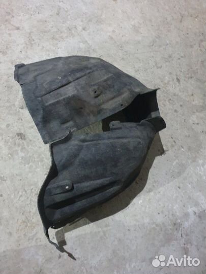 Подкрылок передний правый Volvo S60 B4164T