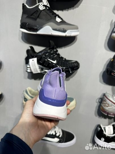 Кроссовки Adidas лето