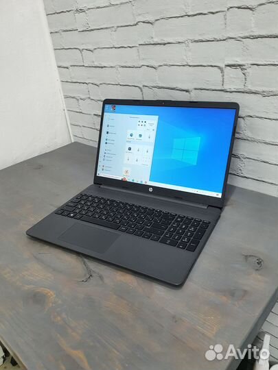 Ноутбук HP Laptop 15s-fq0056ur 15.6