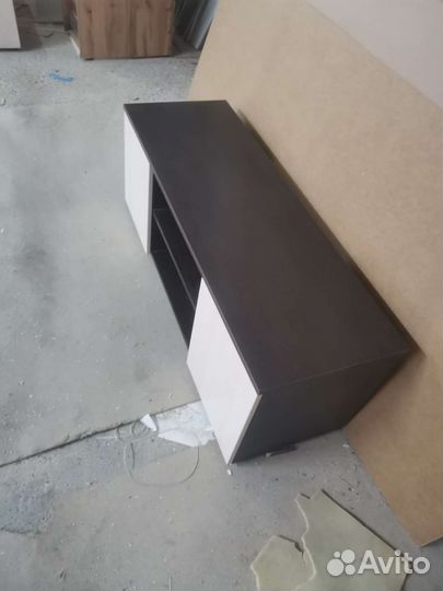 Тумба под телевизор