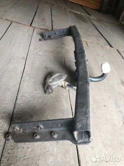 Фаркоп на nissan x-trail t30