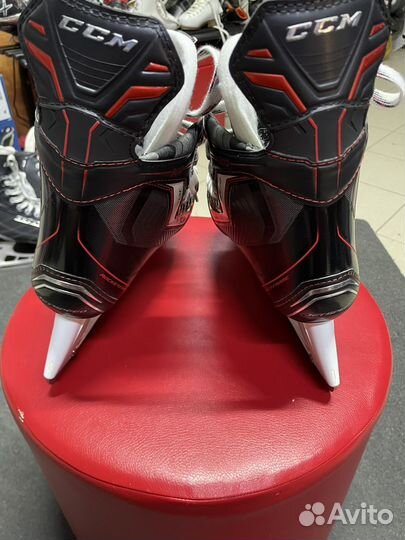 Коньки хоккейные Ccm jetspeed 300 p-7 EE