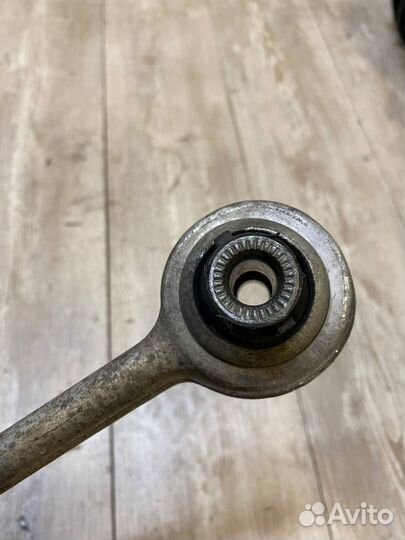 Рычаг передний правый нижний BMW 1-er, 3-er, X1