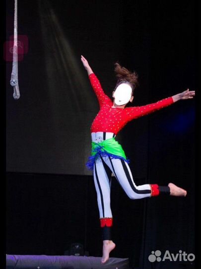Костюм для выступления р 128-134 худ. гимнастика