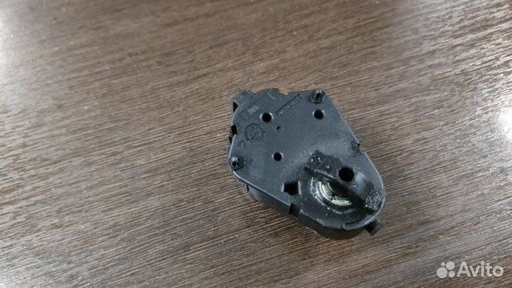 Сервопривод заслонок печки Bmw X5 E53 M62 4.6IS