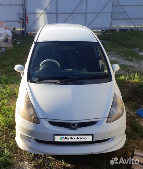 Honda Fit 1.3 CVT, 2002, 260 303 км