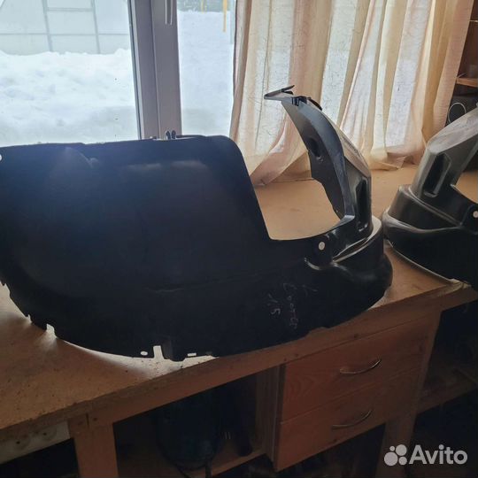 Локера на duster задние