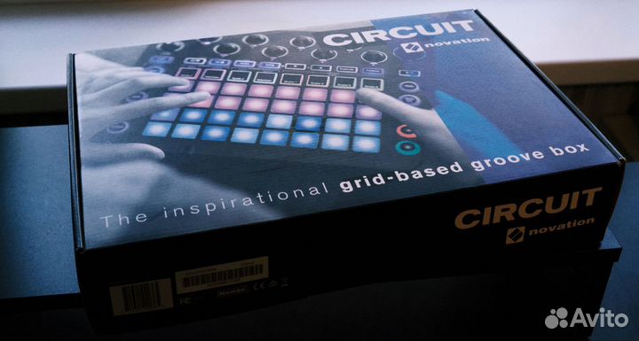 Novation Circuit Семплер/Грувбокс/midi-контроллер