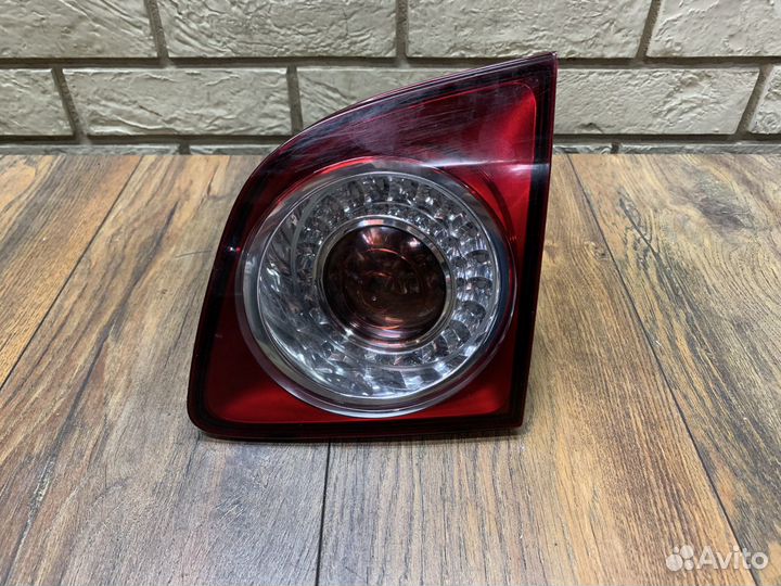 Volkswagen Golf Plus Фонарь задний внутренний RH