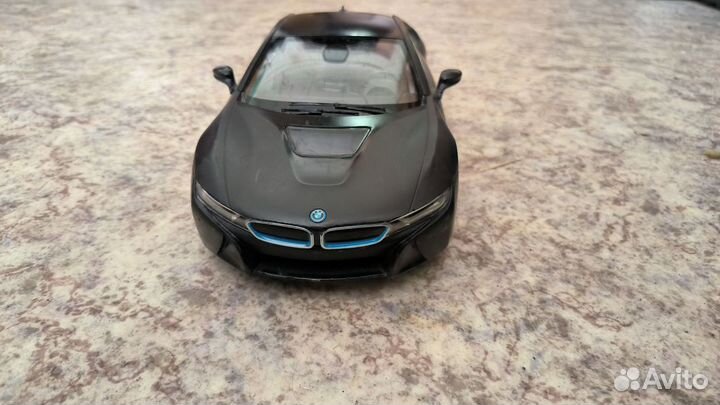 Радиоуправляемая машинка bmw i8